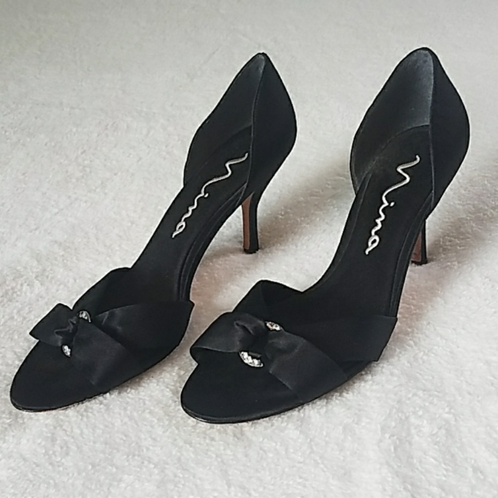 Nina - Black Heels